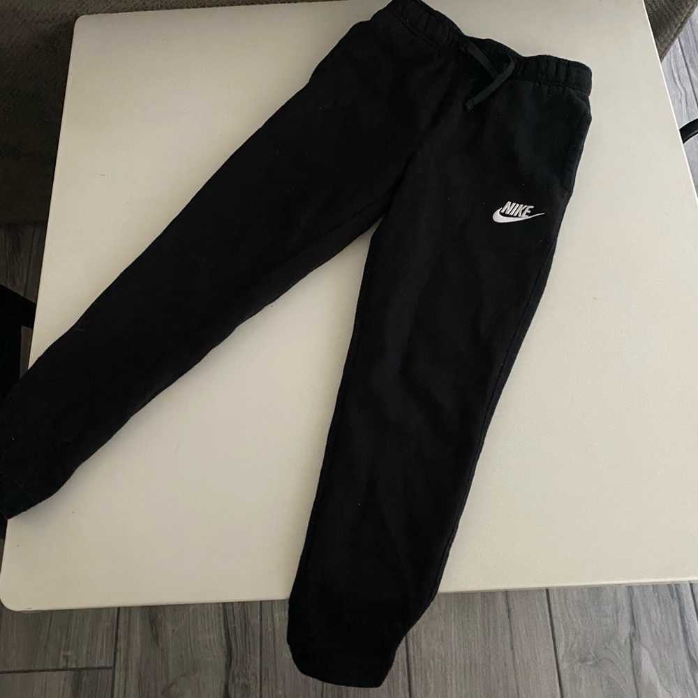 Black Nike sweatpants